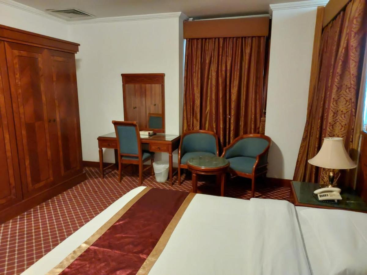 Ambassador Suites Jeddah Exterior photo
