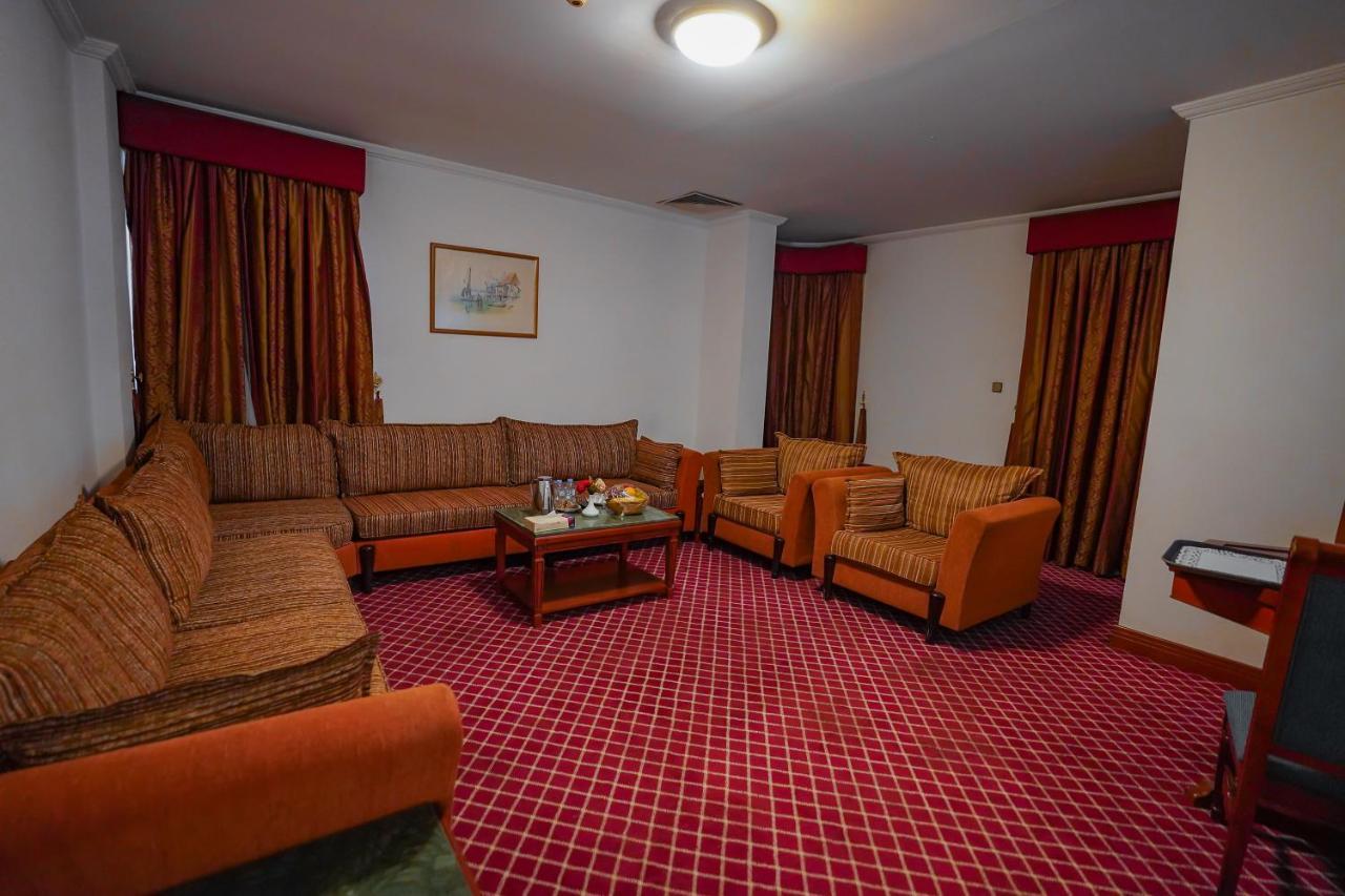 Ambassador Suites Jeddah Exterior photo