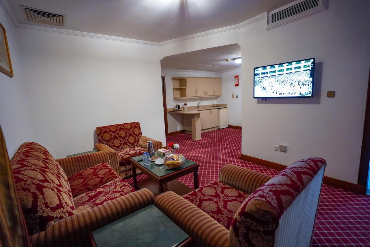 Ambassador Suites Jeddah Exterior photo