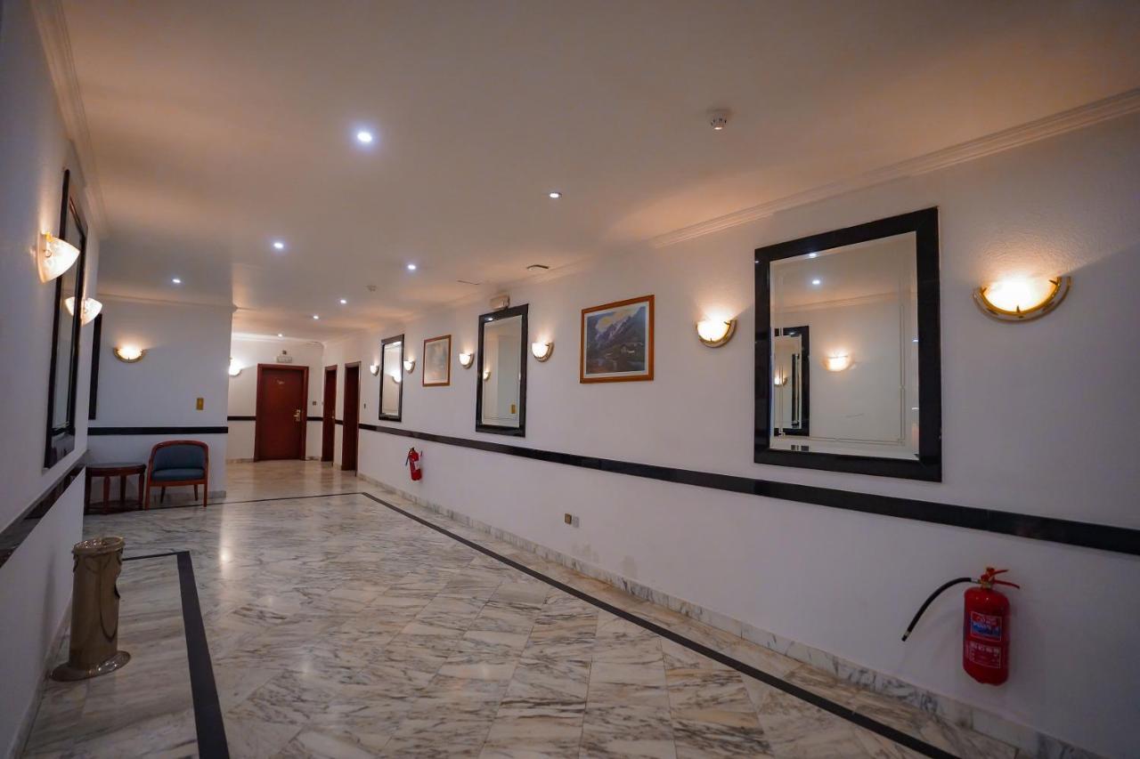 Ambassador Suites Jeddah Exterior photo