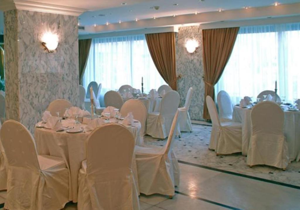 Ambassador Suites Jeddah Exterior photo